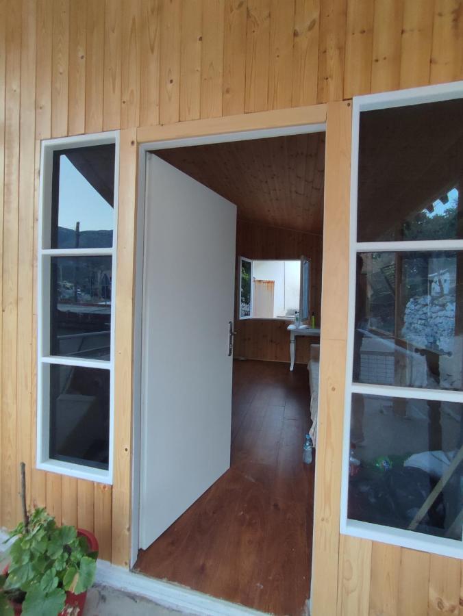 Beach Rooms Himare Exterior photo