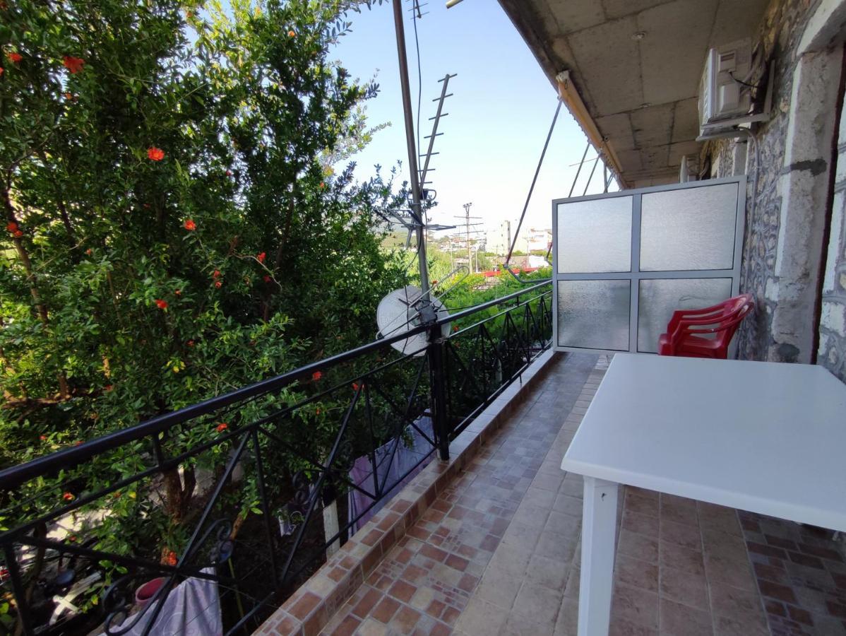 Beach Rooms Himare Exterior photo